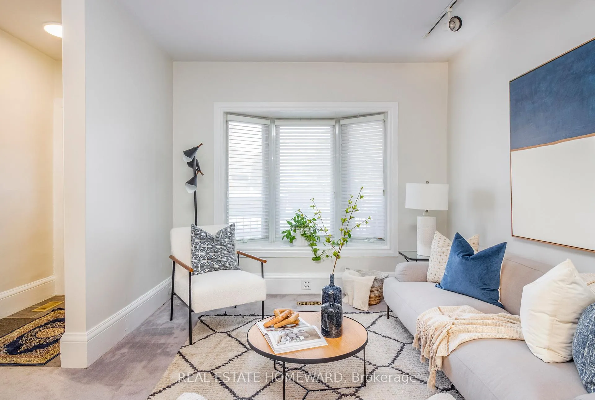 Photo 6 of 487 Davisville Avenue, Toronto, Mount Pleasant East — HOMEH