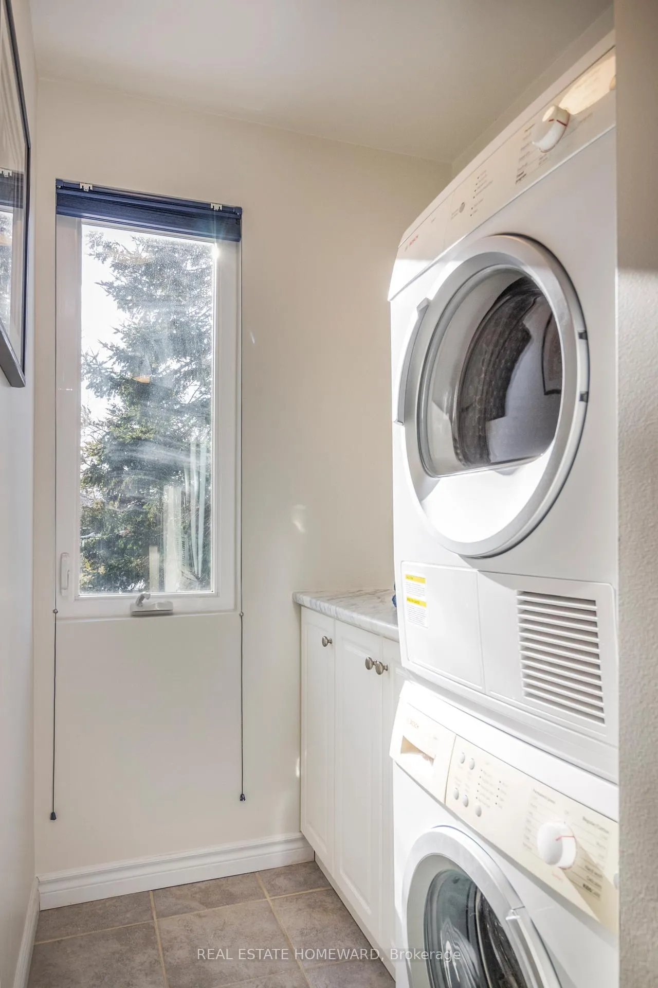 Photo 17 of 487 Davisville Avenue, Toronto, Mount Pleasant East — HOMEH