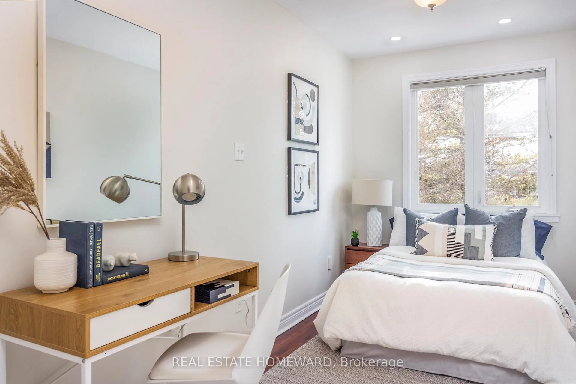 Photo 19 of 487 Davisville Avenue, Toronto, Mount Pleasant East — HOMEH