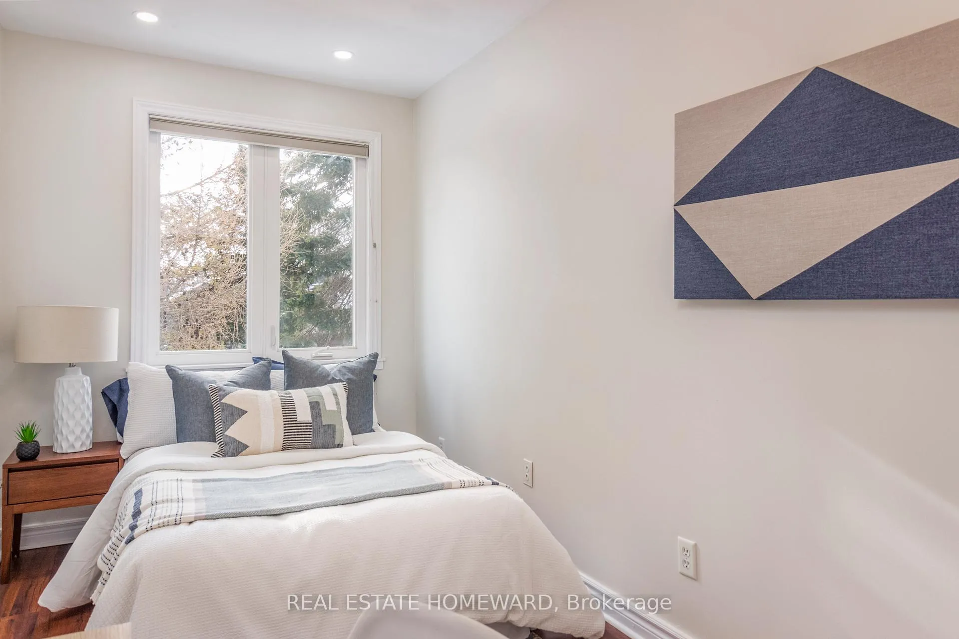 Photo 20 of 487 Davisville Avenue, Toronto, Mount Pleasant East — HOMEH