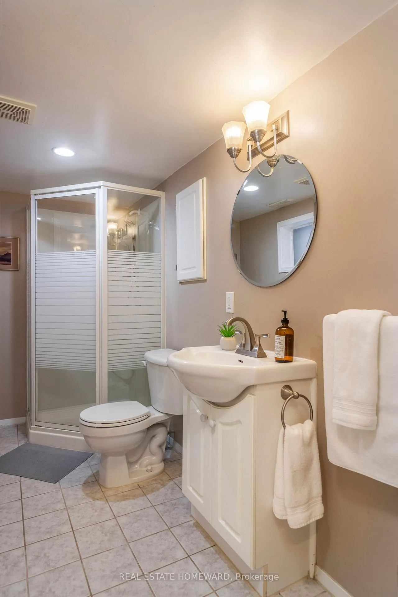 Photo 27 of 487 Davisville Avenue, Toronto, Mount Pleasant East — HOMEH