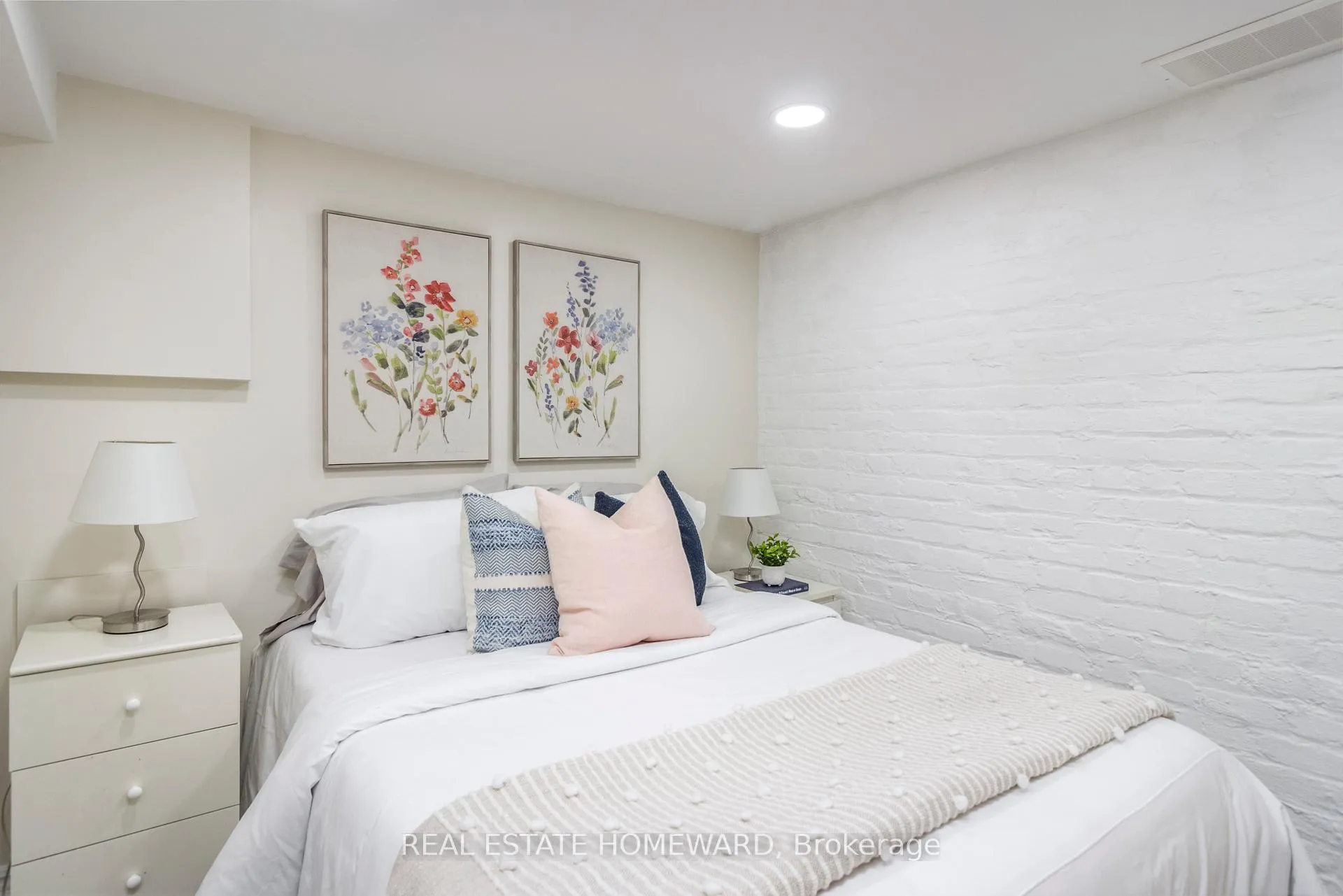 Photo 31 of 487 Davisville Avenue, Toronto, Mount Pleasant East — HOMEH