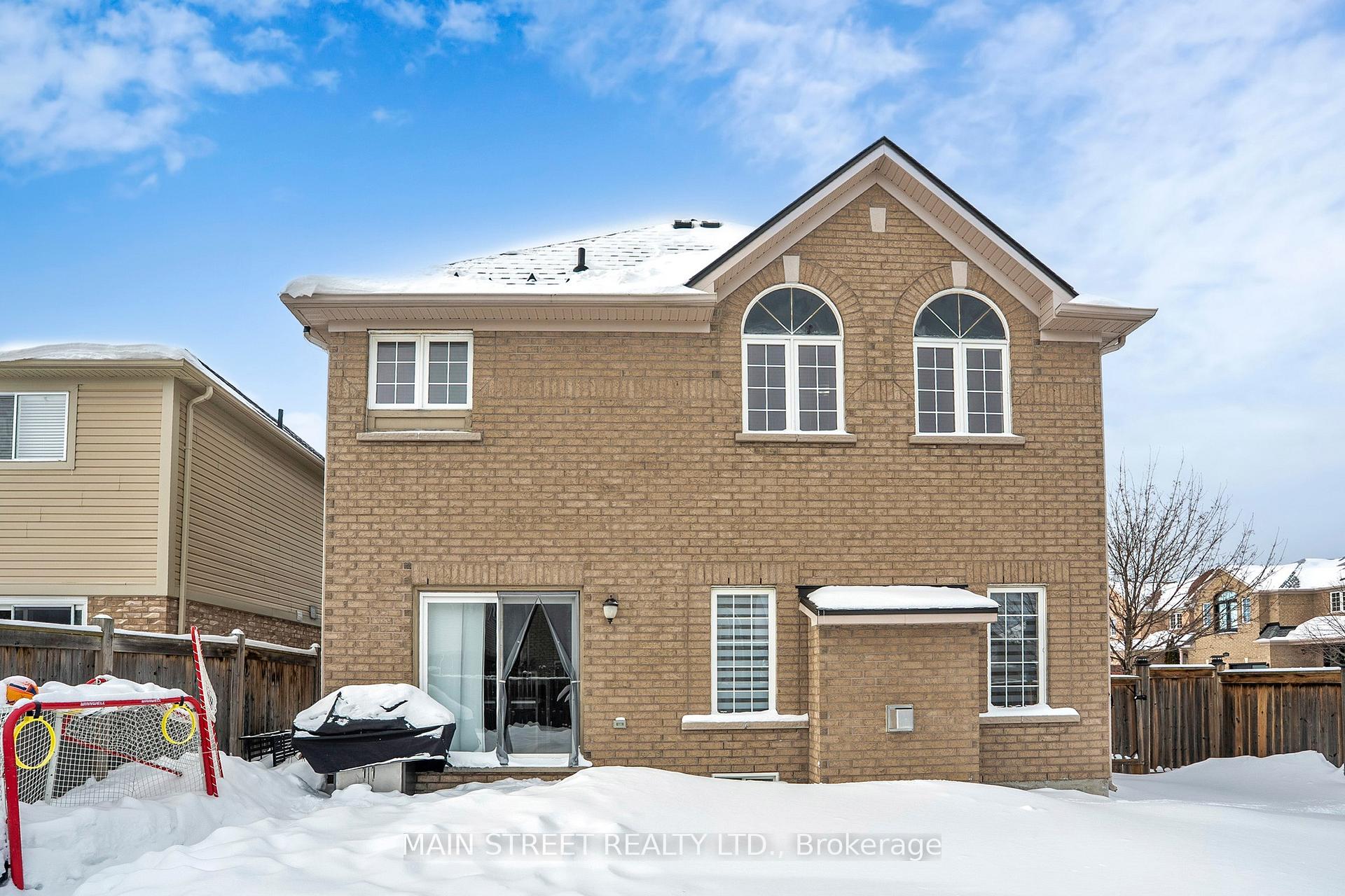 Photo 40 of 58 Tudor Crescent, Barrie, Innis-Shore — HOMEH