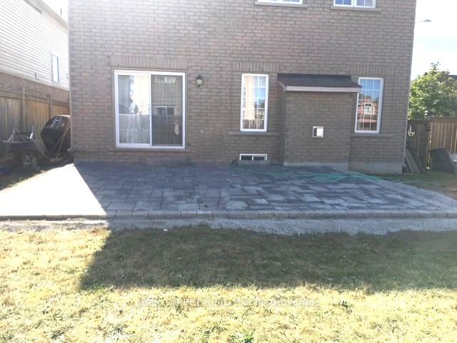 Photo 42 of 58 Tudor Crescent, Barrie, Innis-Shore — HOMEH