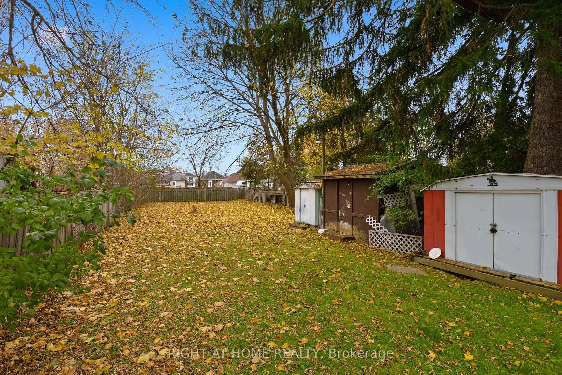 Photo 15 of 157 Park Road S, Oshawa, Vanier — HOMEH