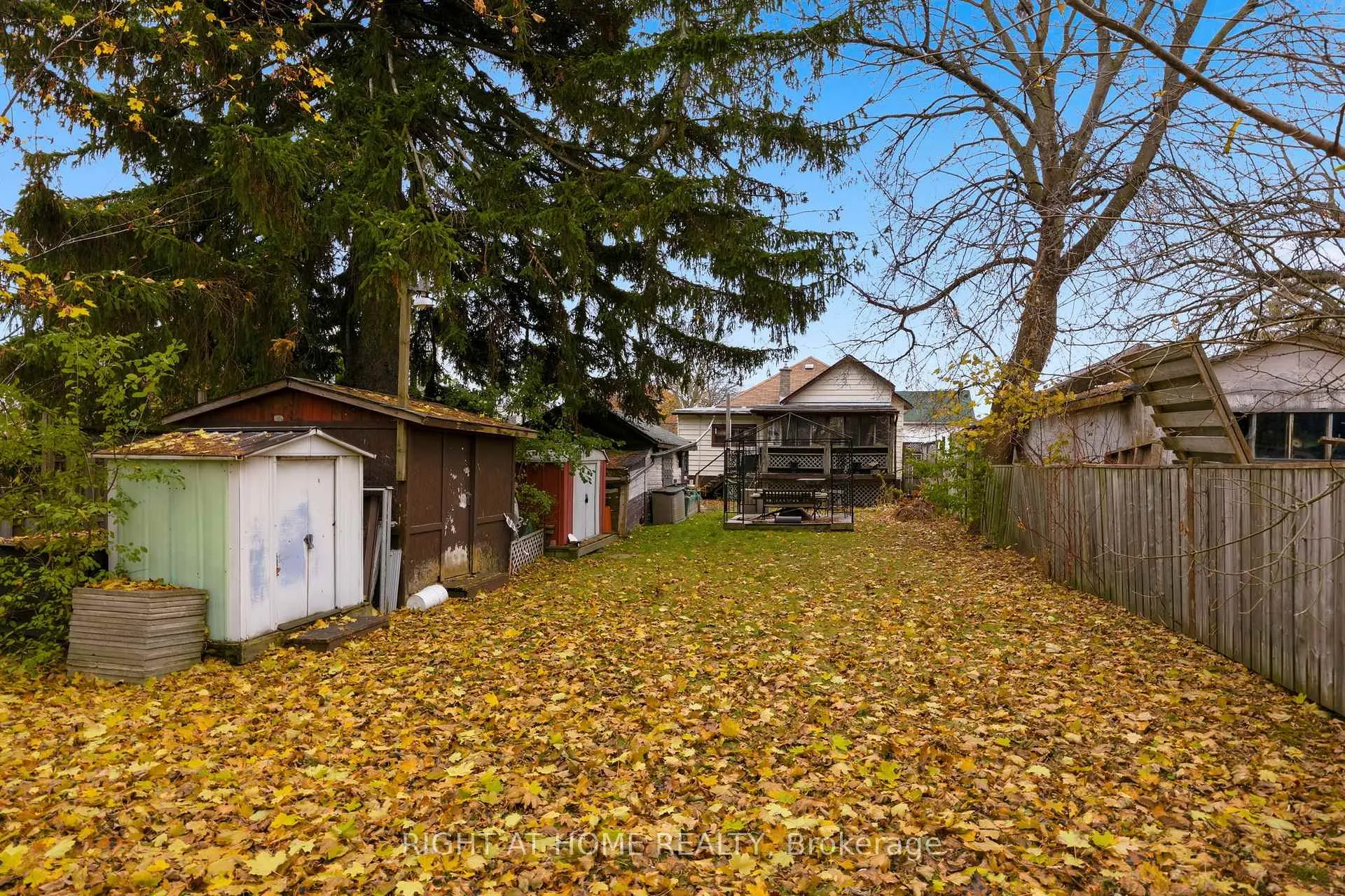 Photo 17 of 157 Park Road S, Oshawa, Vanier — HOMEH