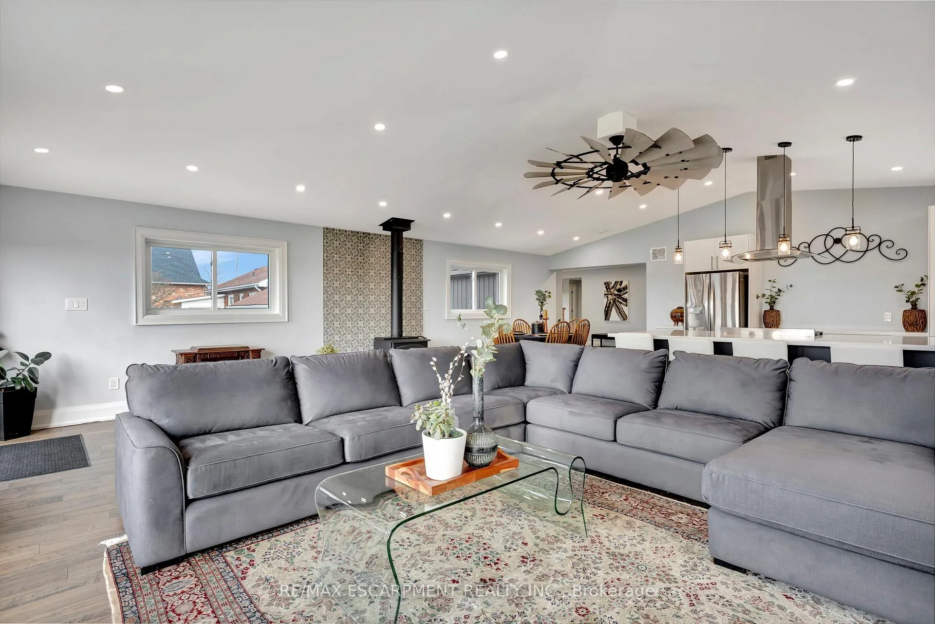 Photo 15 of 565 Second Road, Hamilton, Stoney Creek — HOMEH