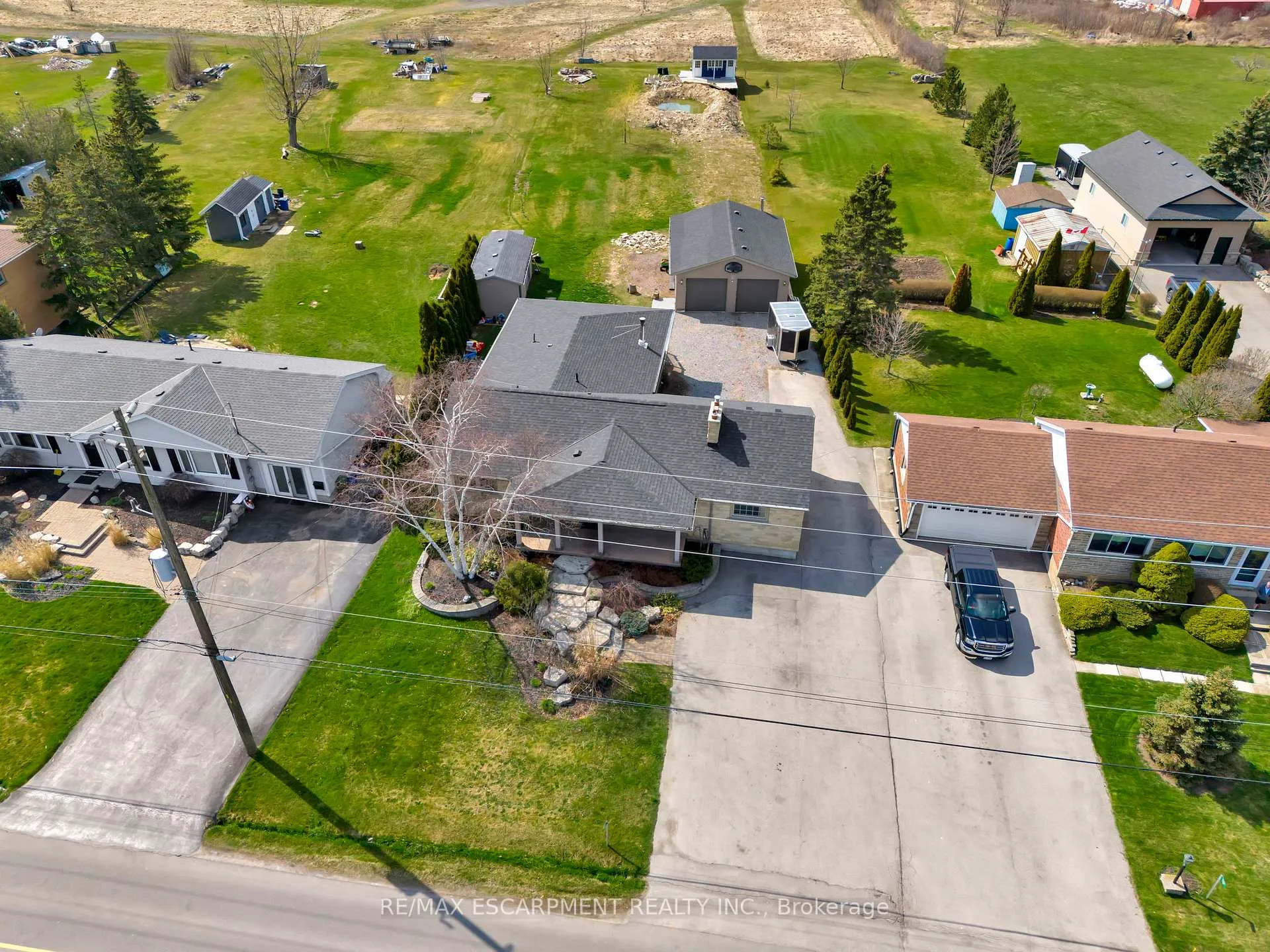 Photo 32 of 565 Second Road, Hamilton, Stoney Creek — HOMEH