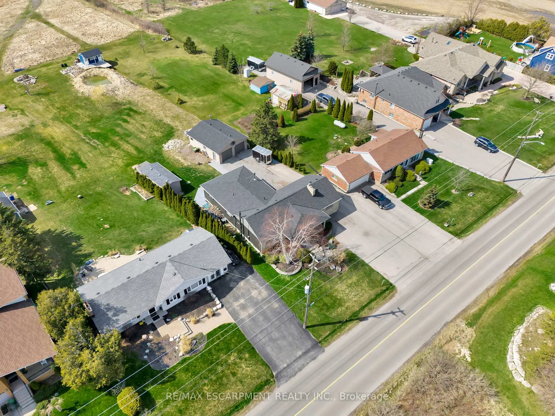 Photo 34 of 565 Second Road, Hamilton, Stoney Creek — HOMEH