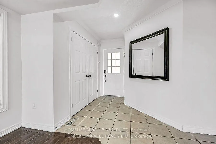 Photo 5 of 226 Spring valley Crescent E, Hamilton, Kernighan — HOMEH