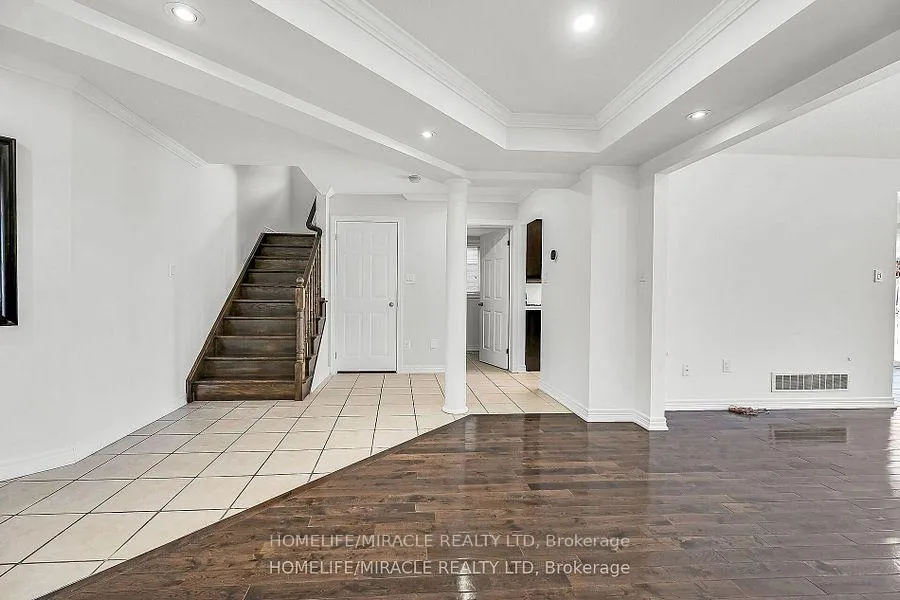 Photo 8 of 226 Spring valley Crescent E, Hamilton, Kernighan — HOMEH