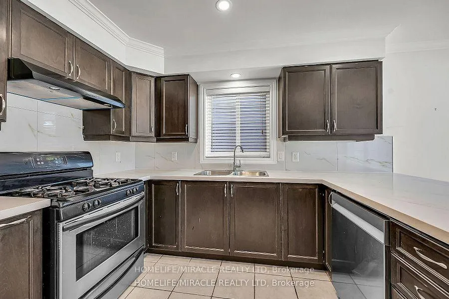 Photo 16 of 226 Spring valley Crescent E, Hamilton, Kernighan — HOMEH