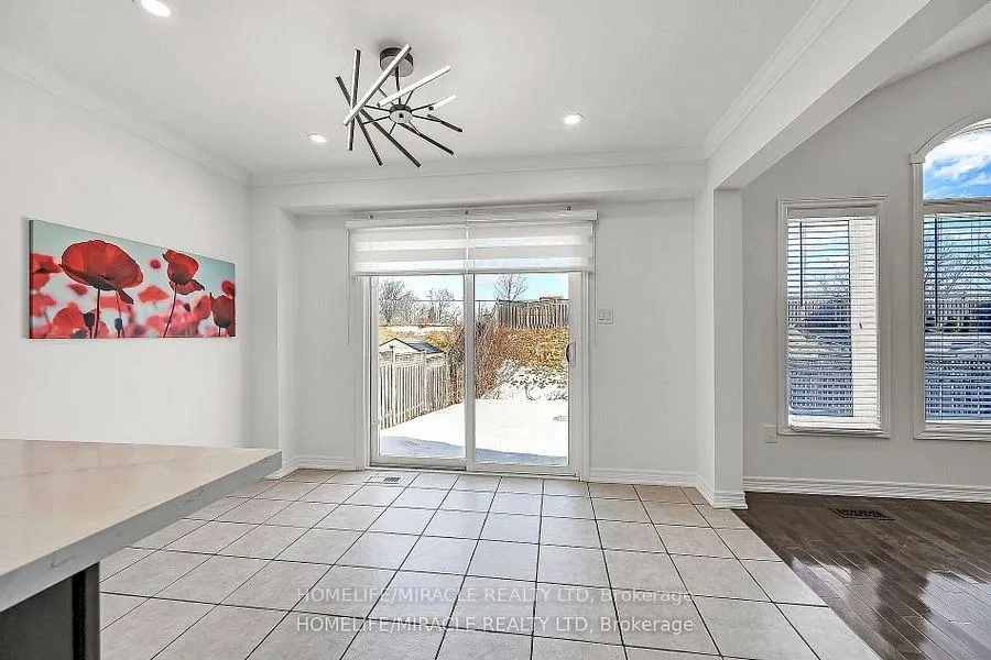 Photo 19 of 226 Spring valley Crescent E, Hamilton, Kernighan — HOMEH