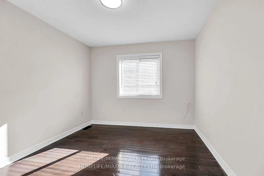 Photo 28 of 226 Spring valley Crescent E, Hamilton, Kernighan — HOMEH