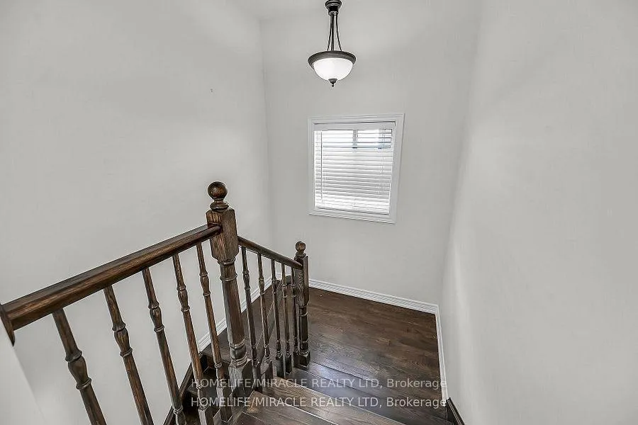 Photo 35 of 226 Spring valley Crescent E, Hamilton, Kernighan — HOMEH