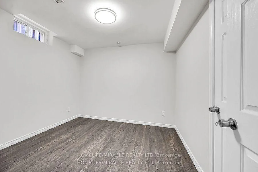 Photo 41 of 226 Spring valley Crescent E, Hamilton, Kernighan — HOMEH