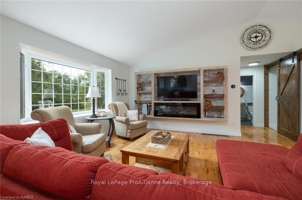 Photo 3 of 407 Dean Smith Road, Frontenac, Frontenac South — HOMEH