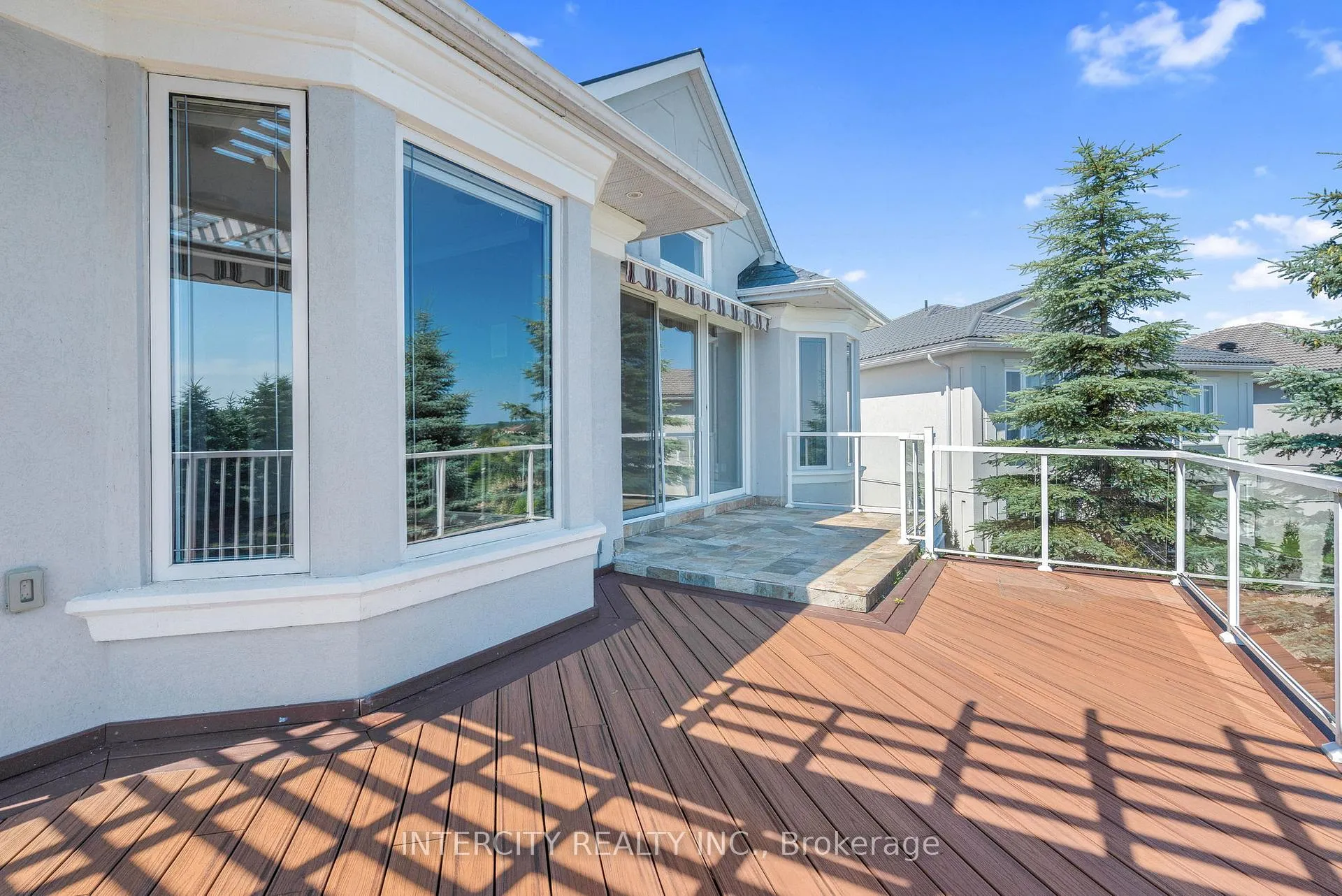 Photo 4 of 679 Aberdeen Boulevard, Midland — HOMEH