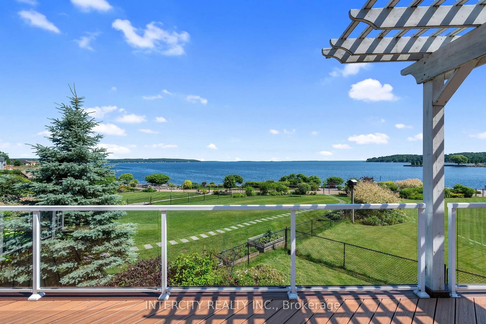Photo 11 of 679 Aberdeen Boulevard, Midland — HOMEH