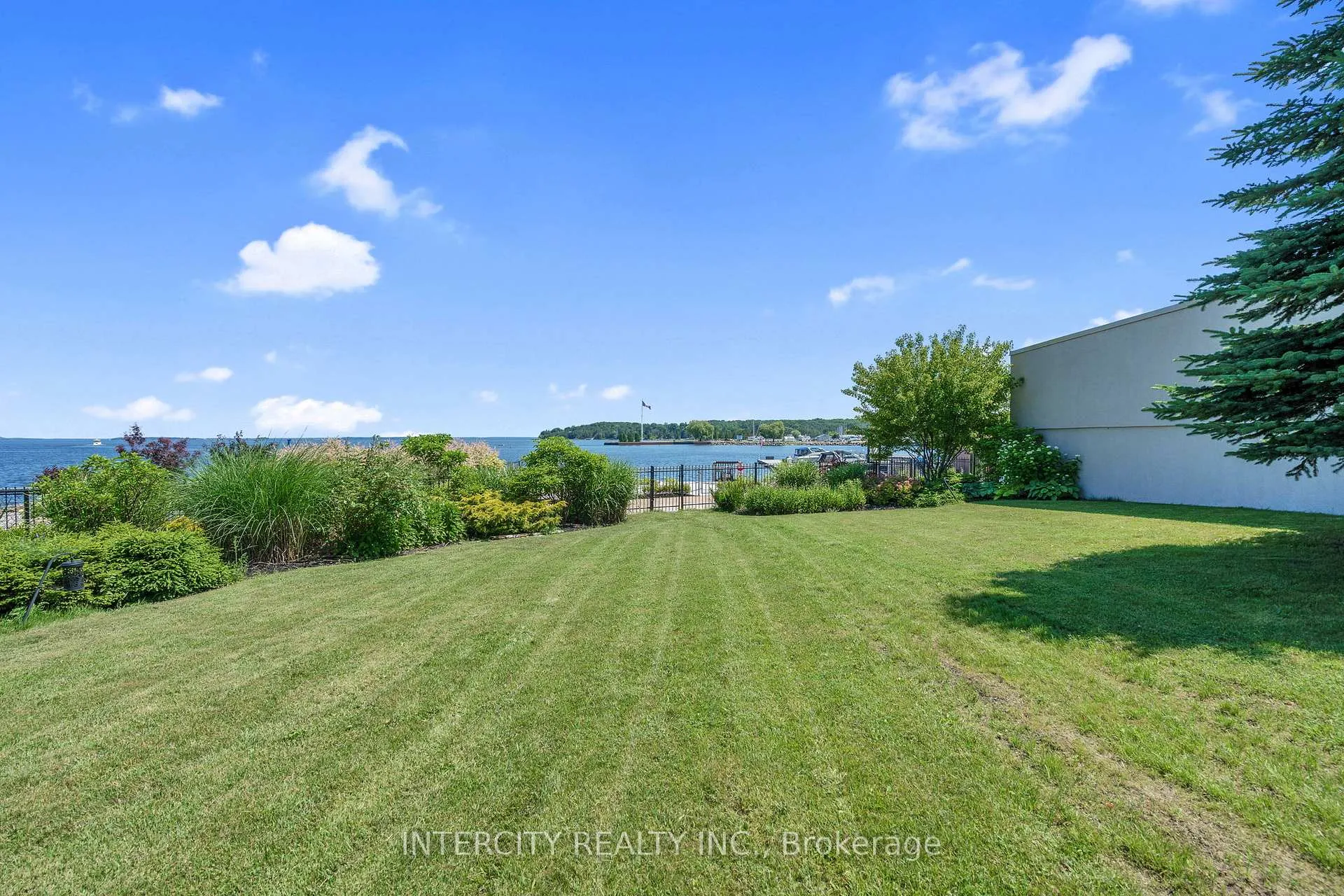 Photo 27 of 679 Aberdeen Boulevard, Midland — HOMEH