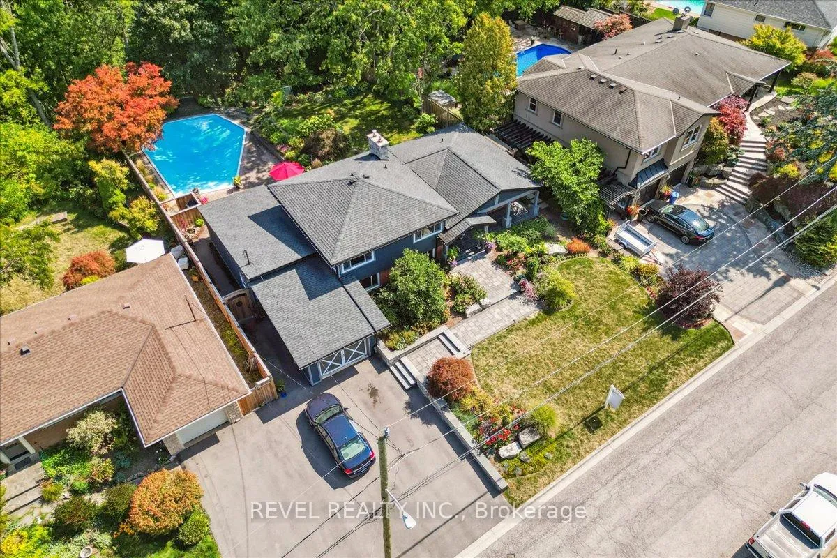 Front of 18 Brentwood Drive