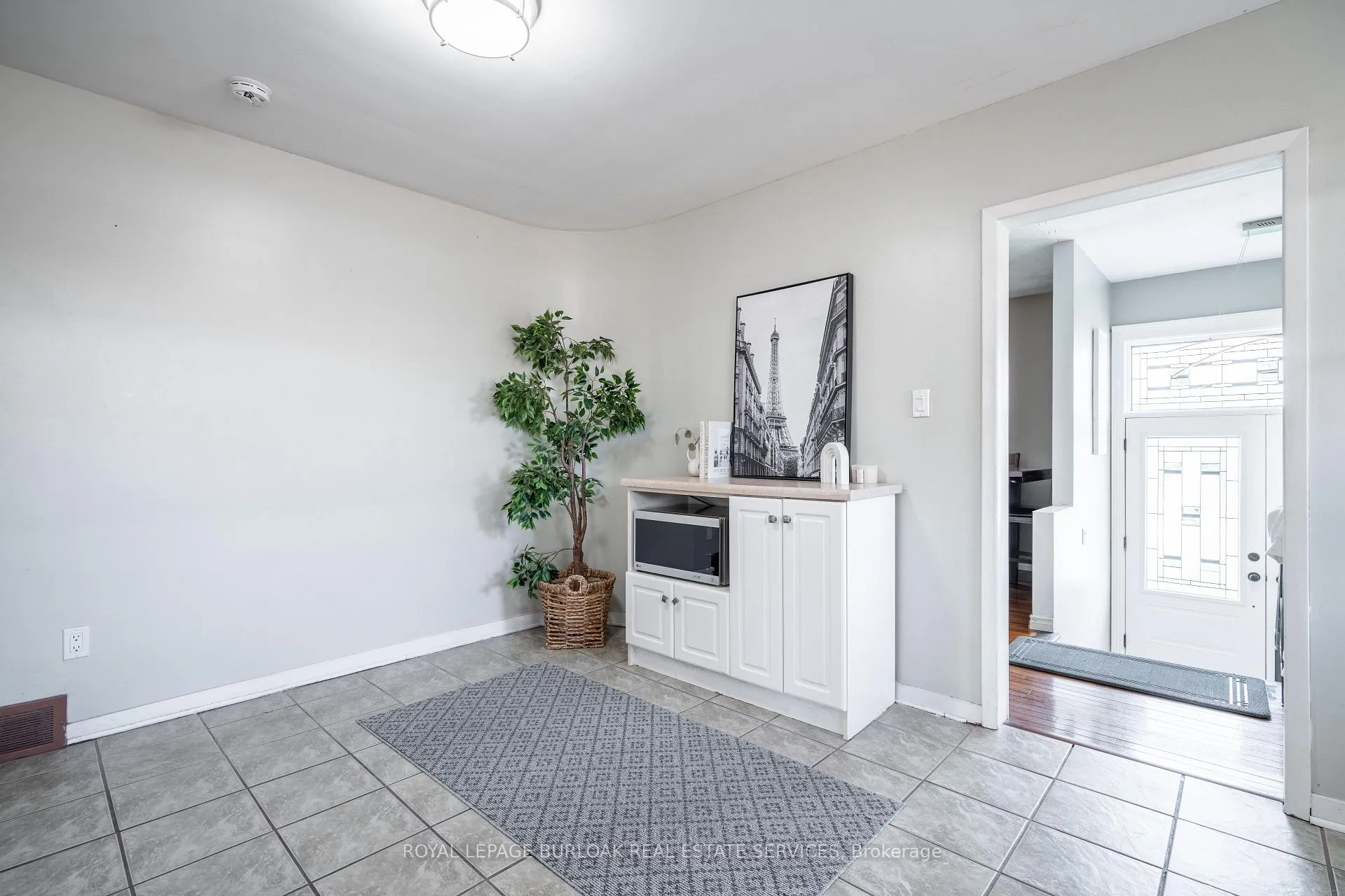 Photo 6 of 71 Fielding Crescent, Hamilton, Lawfield — HOMEH
