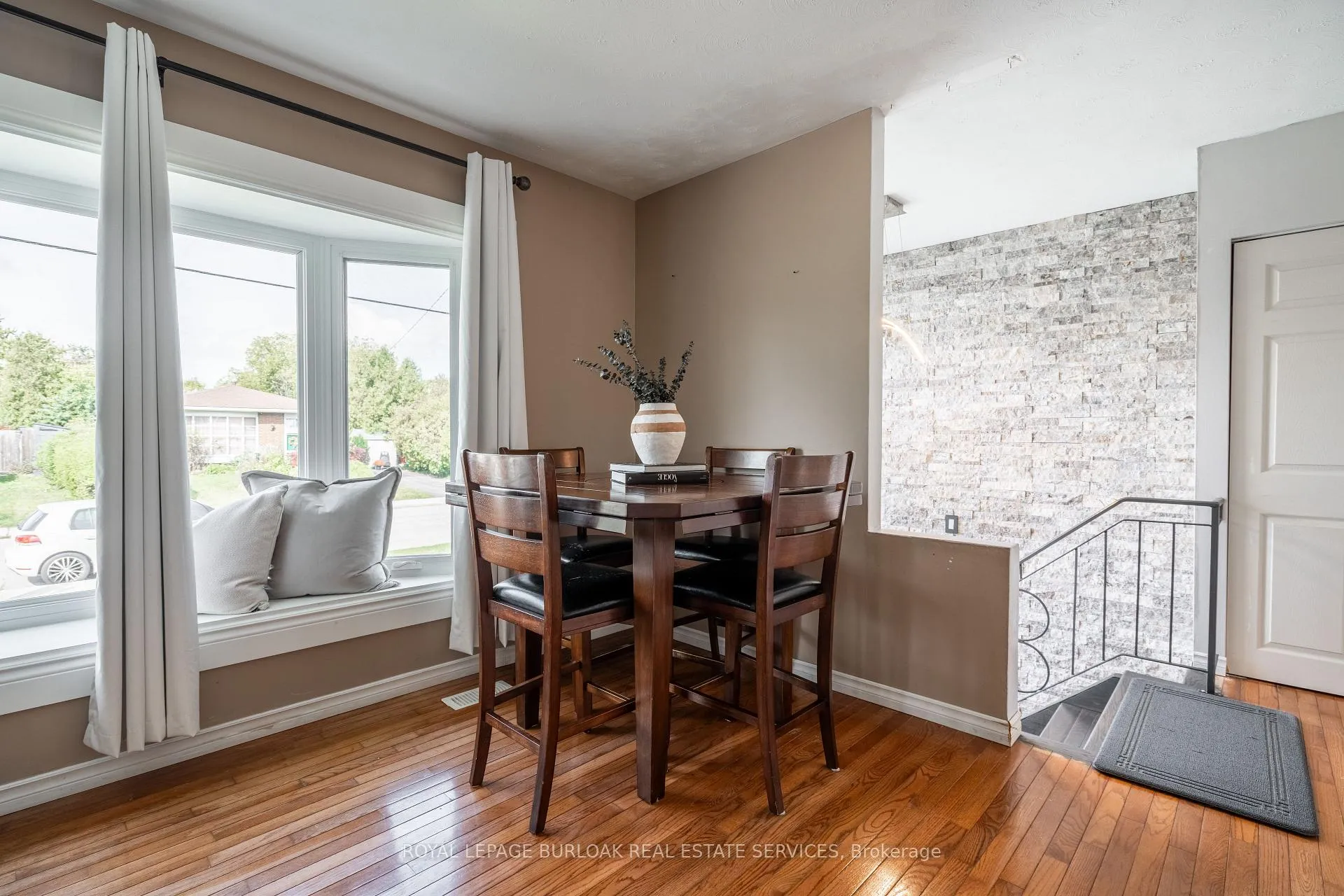 Photo 7 of 71 Fielding Crescent, Hamilton, Lawfield — HOMEH