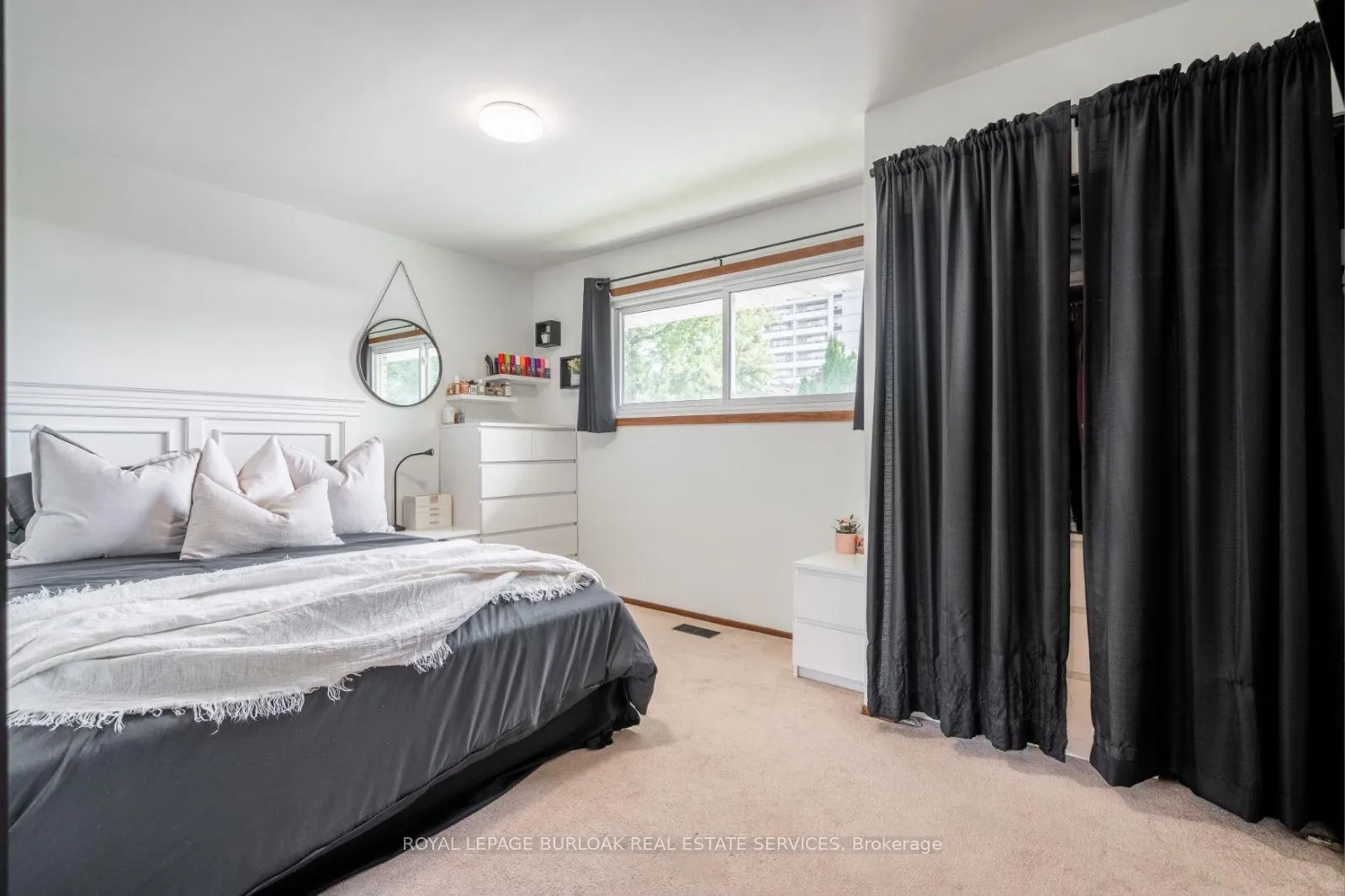 Photo 10 of 71 Fielding Crescent, Hamilton, Lawfield — HOMEH