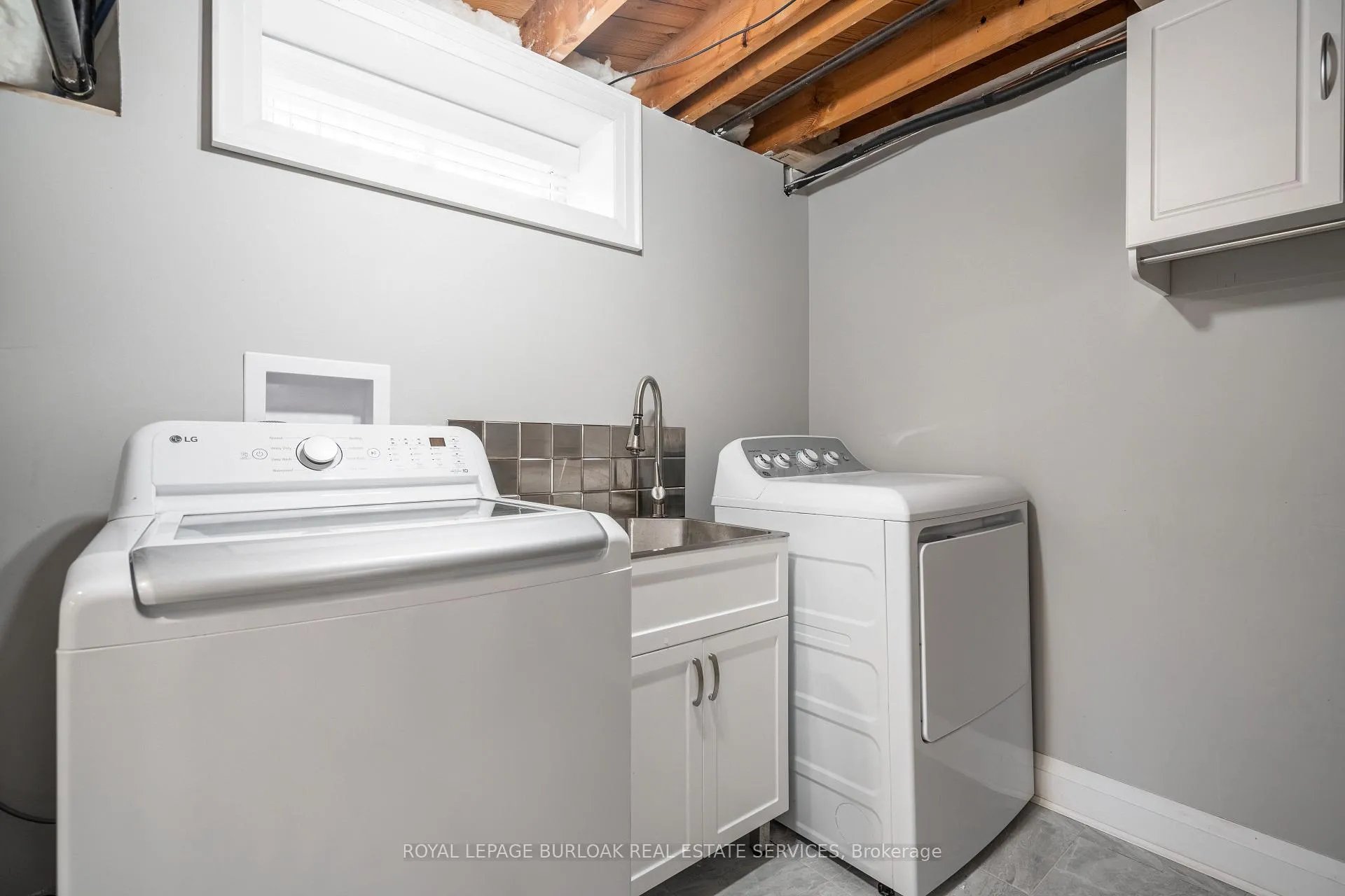 Photo 24 of 71 Fielding Crescent, Hamilton, Lawfield — HOMEH