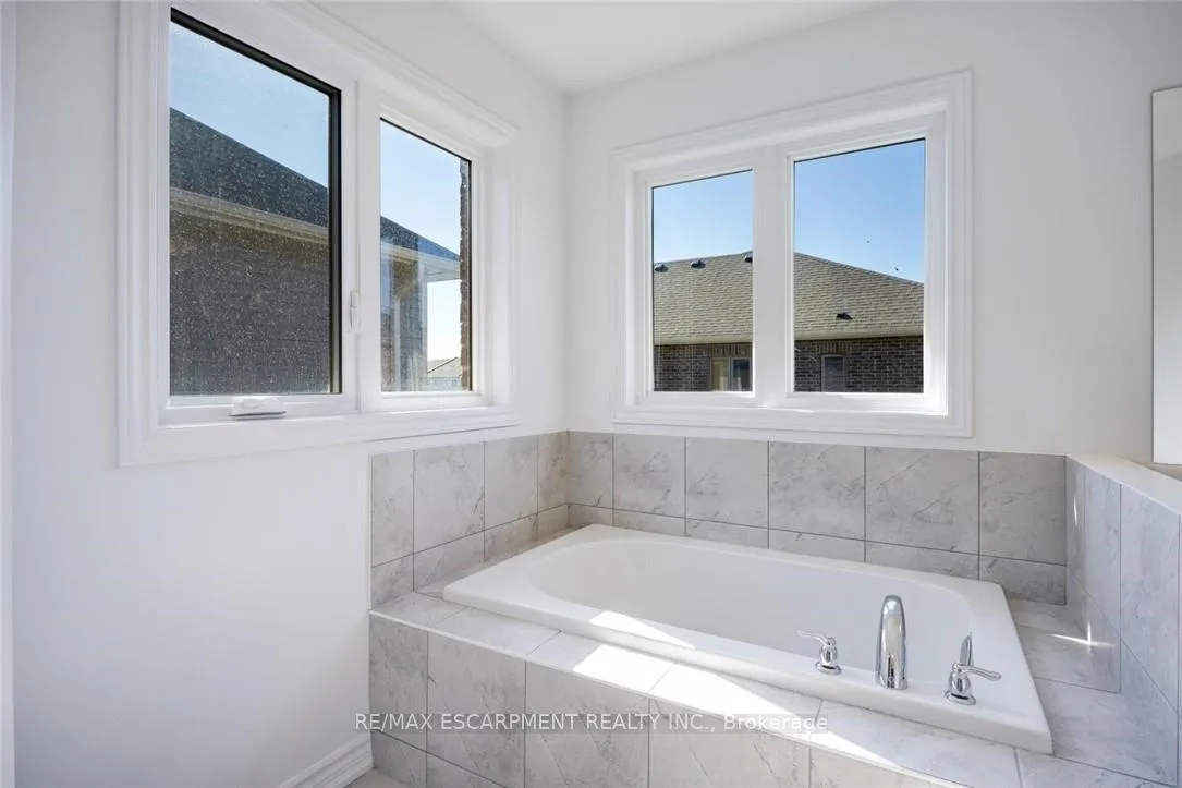 Photo 16 of 4 Corbett Street, Southgate — HOMEH