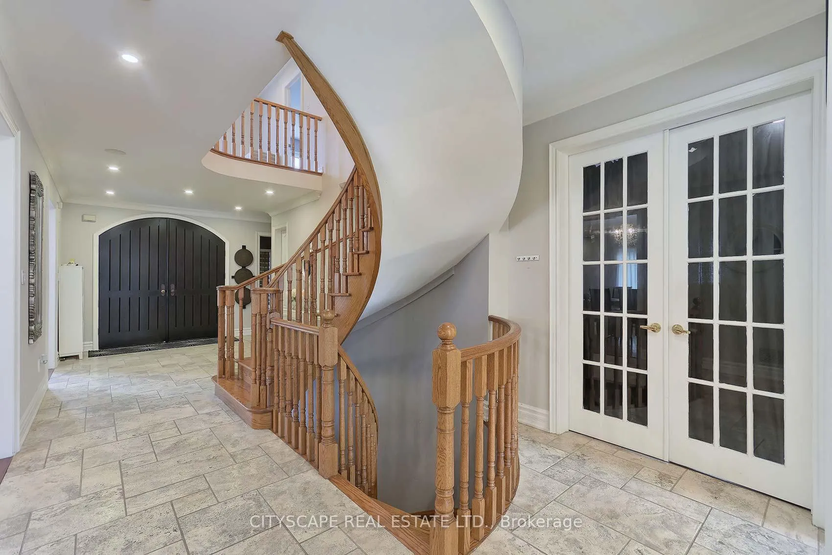 Photo 5 of 60 Lipa Drive, Vaughan, East Woodbridge — HOMEH