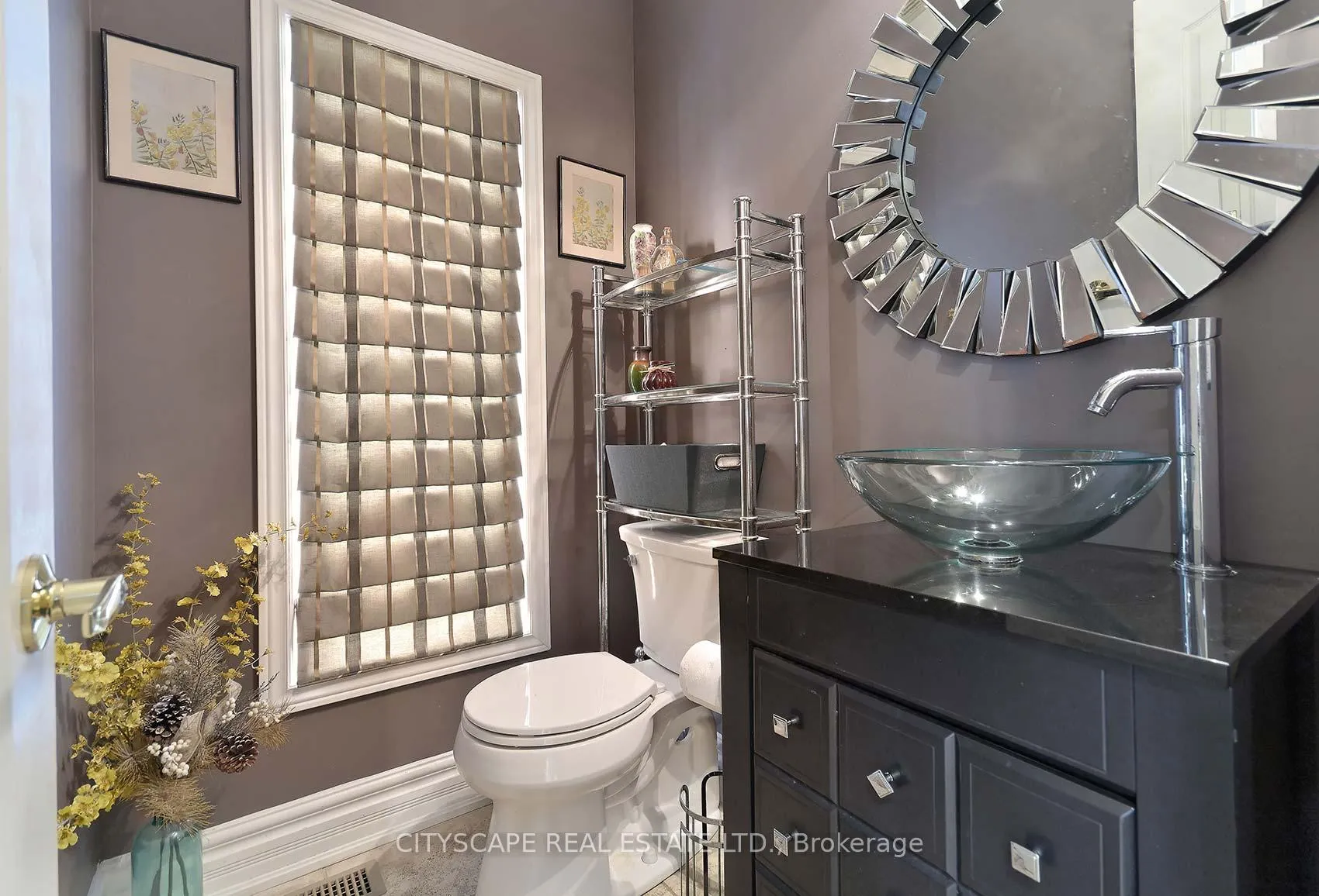 Photo 16 of 60 Lipa Drive, Vaughan, East Woodbridge — HOMEH