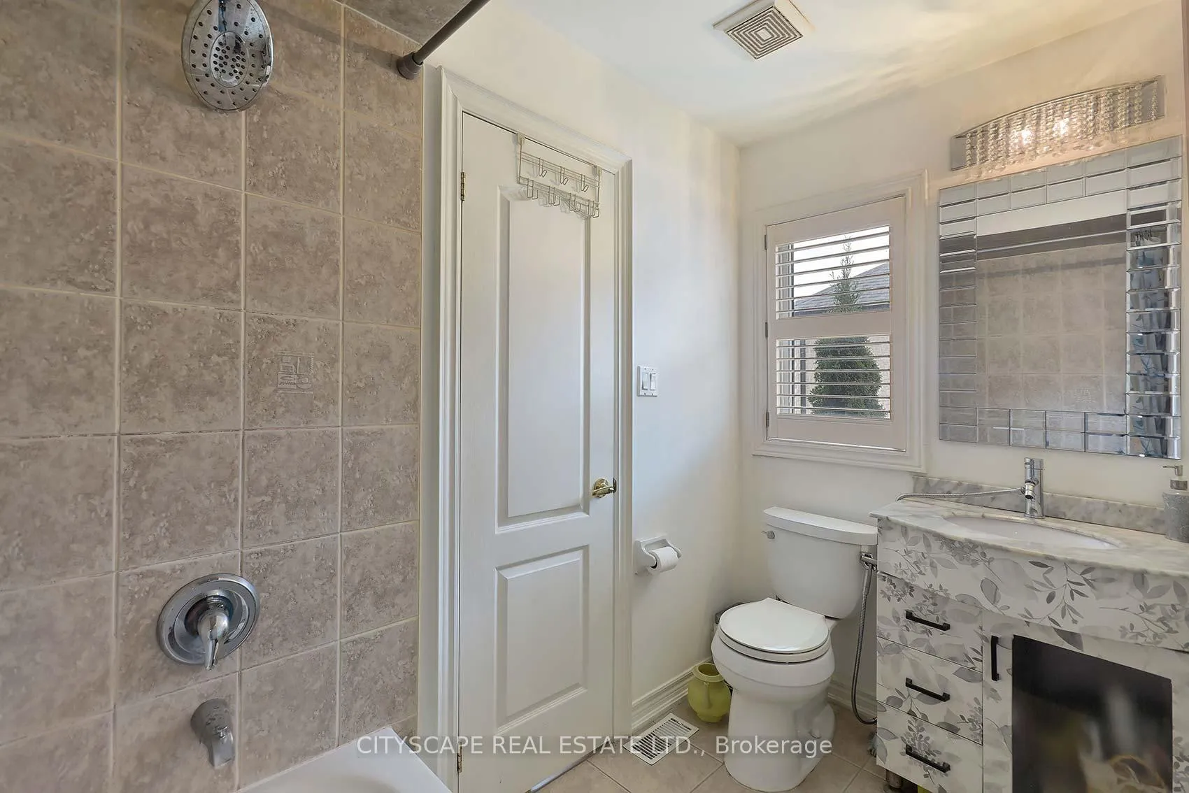 Photo 21 of 60 Lipa Drive, Vaughan, East Woodbridge — HOMEH