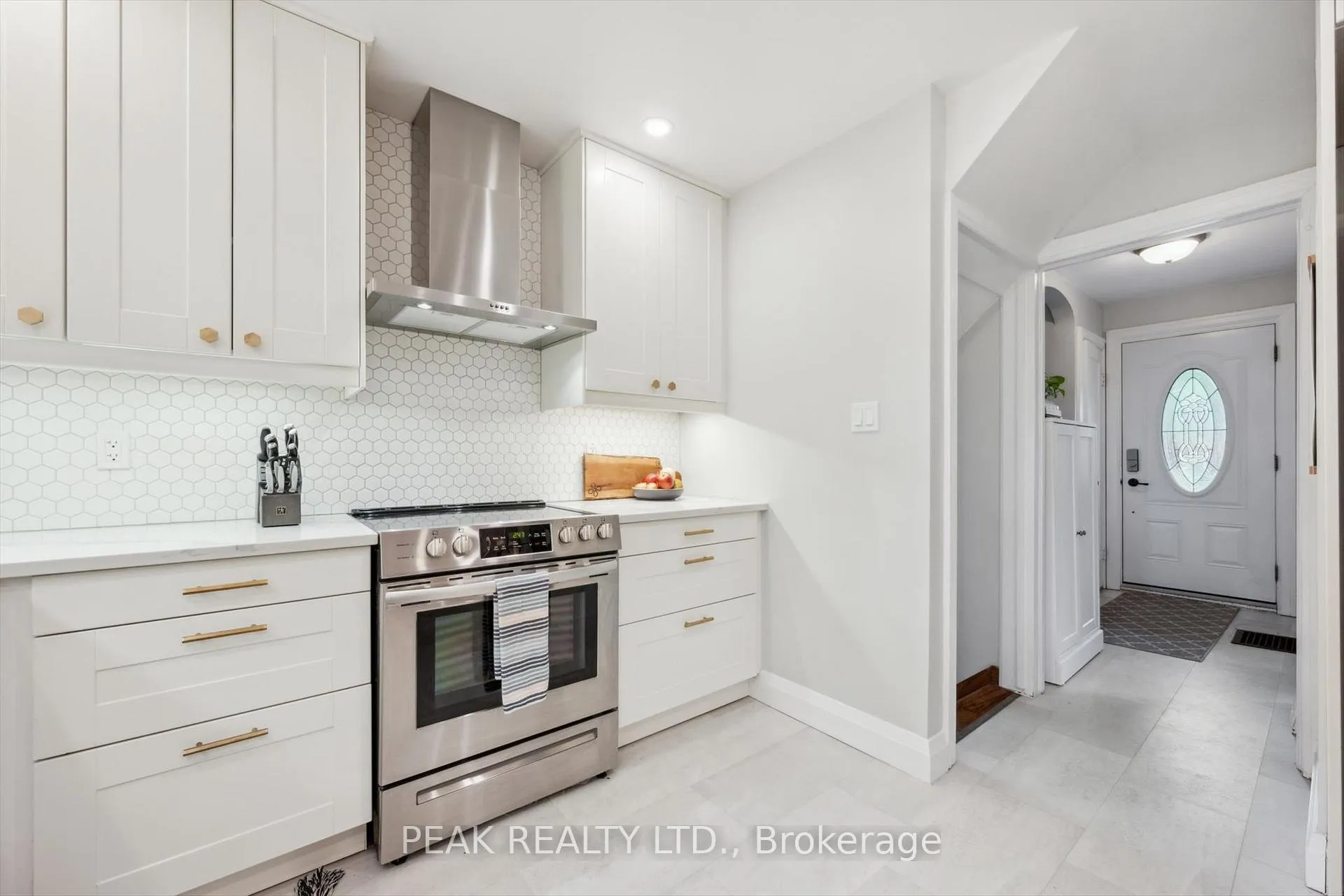 Photo 16 of 162 Moore Street, Waterloo — HOMEH