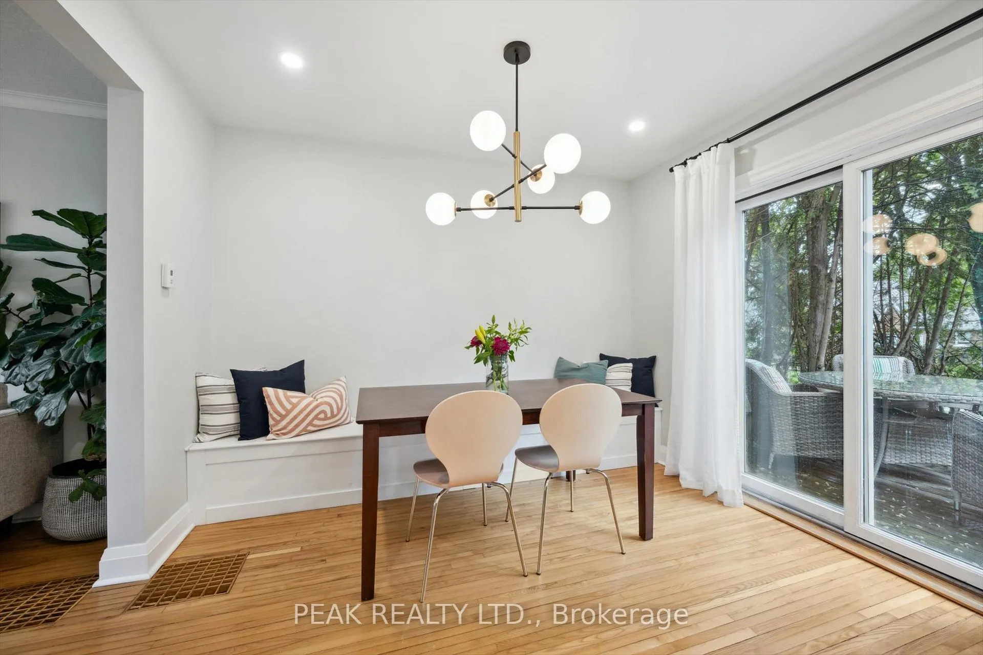 Photo 17 of 162 Moore Street, Waterloo — HOMEH