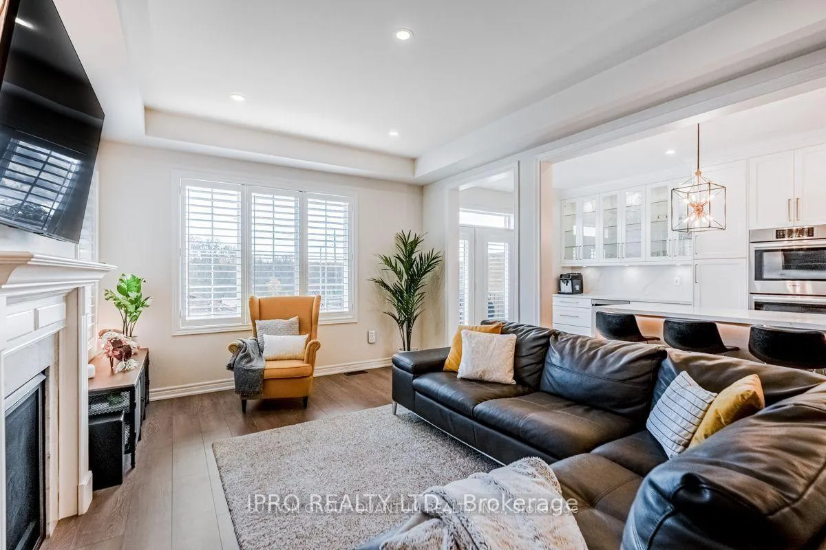 Photo 7 of 22 Mountain Heights Pl, Hamilton, Waterdown — HOMEH