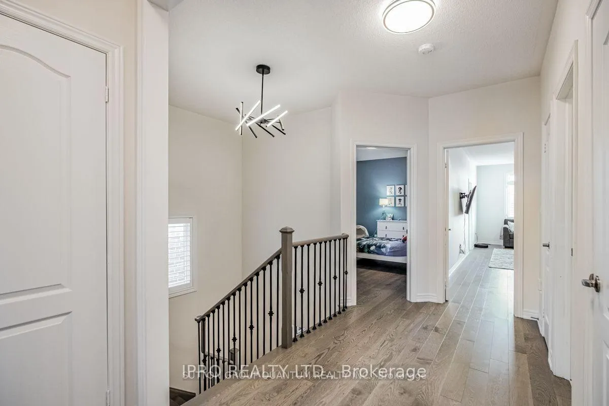 Photo 16 of 22 Mountain Heights Pl, Hamilton, Waterdown — HOMEH