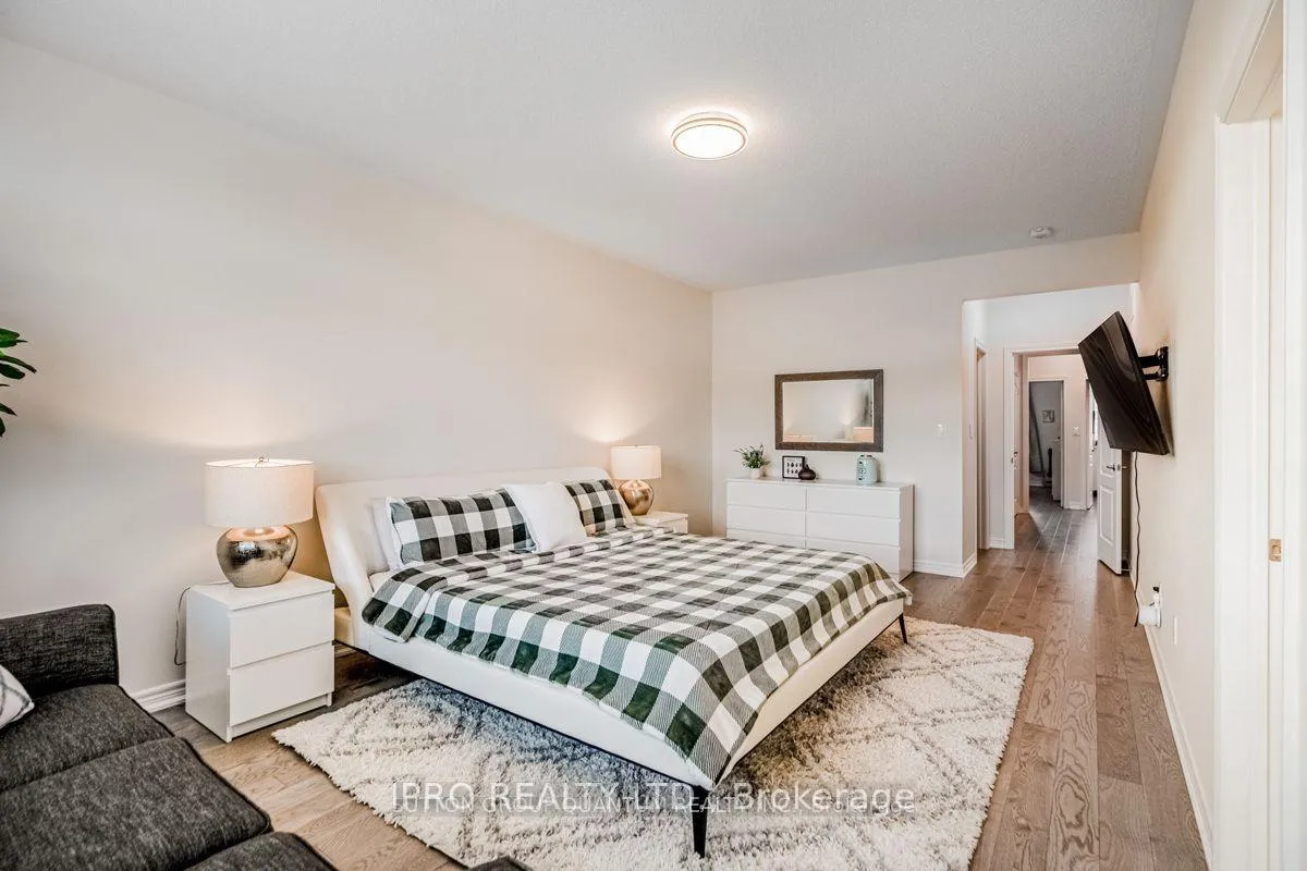 Photo 18 of 22 Mountain Heights Pl, Hamilton, Waterdown — HOMEH