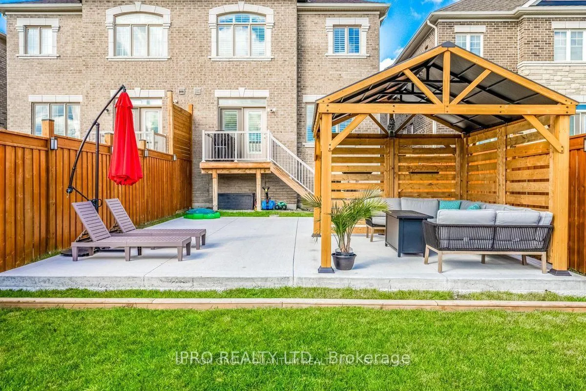Photo 32 of 22 Mountain Heights Pl, Hamilton, Waterdown — HOMEH