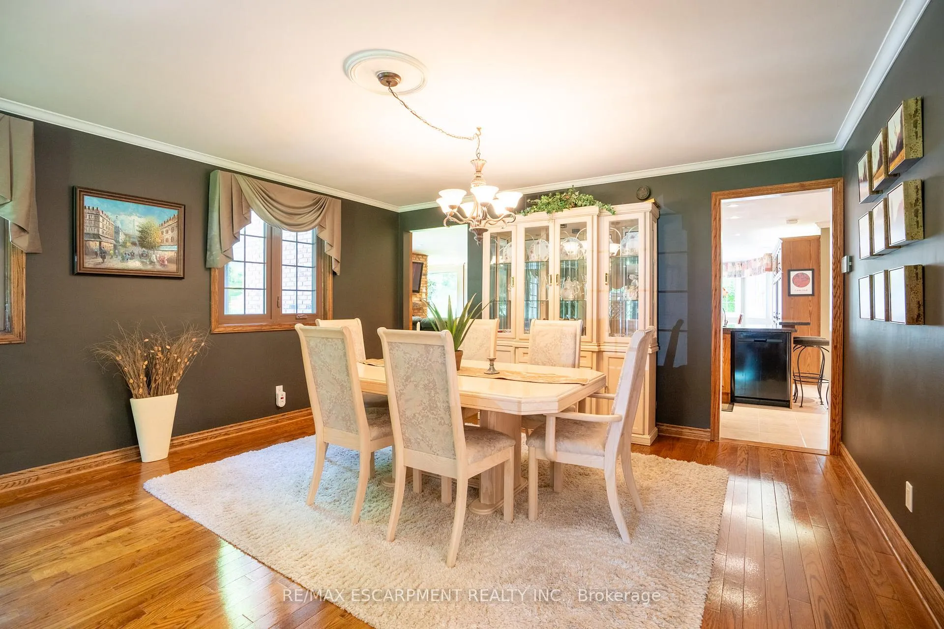 Photo 18 of 47 Woodend Drive, Hamilton, Rural Flamborough — HOMEH
