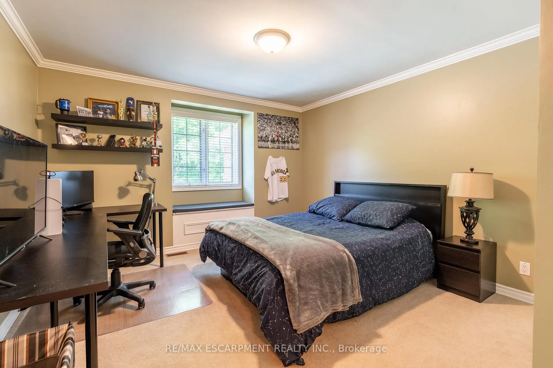 Photo 29 of 47 Woodend Drive, Hamilton, Rural Flamborough — HOMEH
