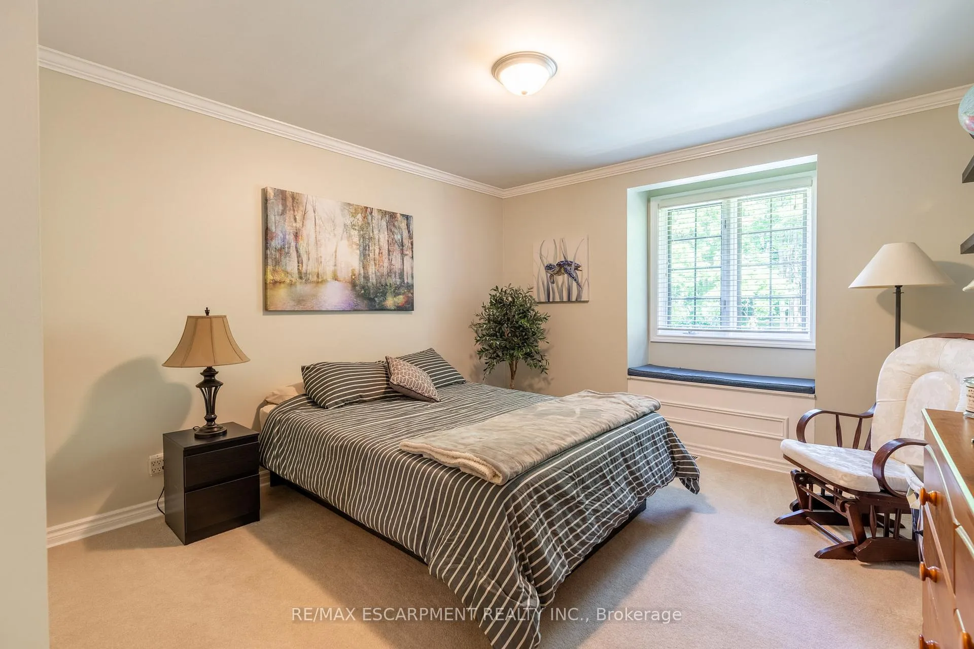 Photo 30 of 47 Woodend Drive, Hamilton, Rural Flamborough — HOMEH