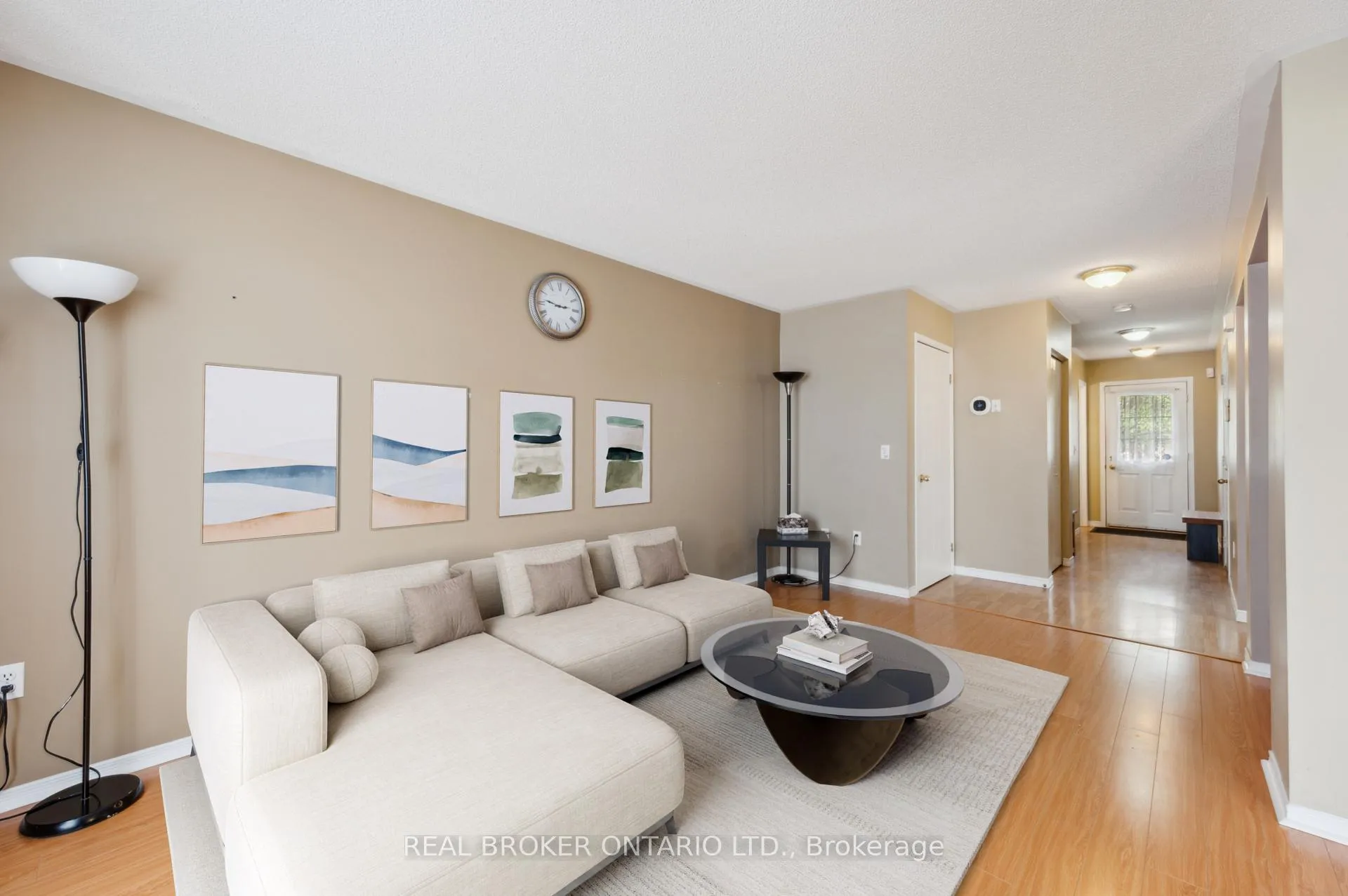 Photo 2 of 451 Citadel Court, Waterloo — HOMEH