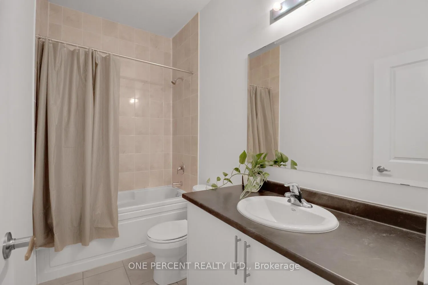 Photo 15 of 253 Wilcox Drive, Clearview, Stayner — HOMEH