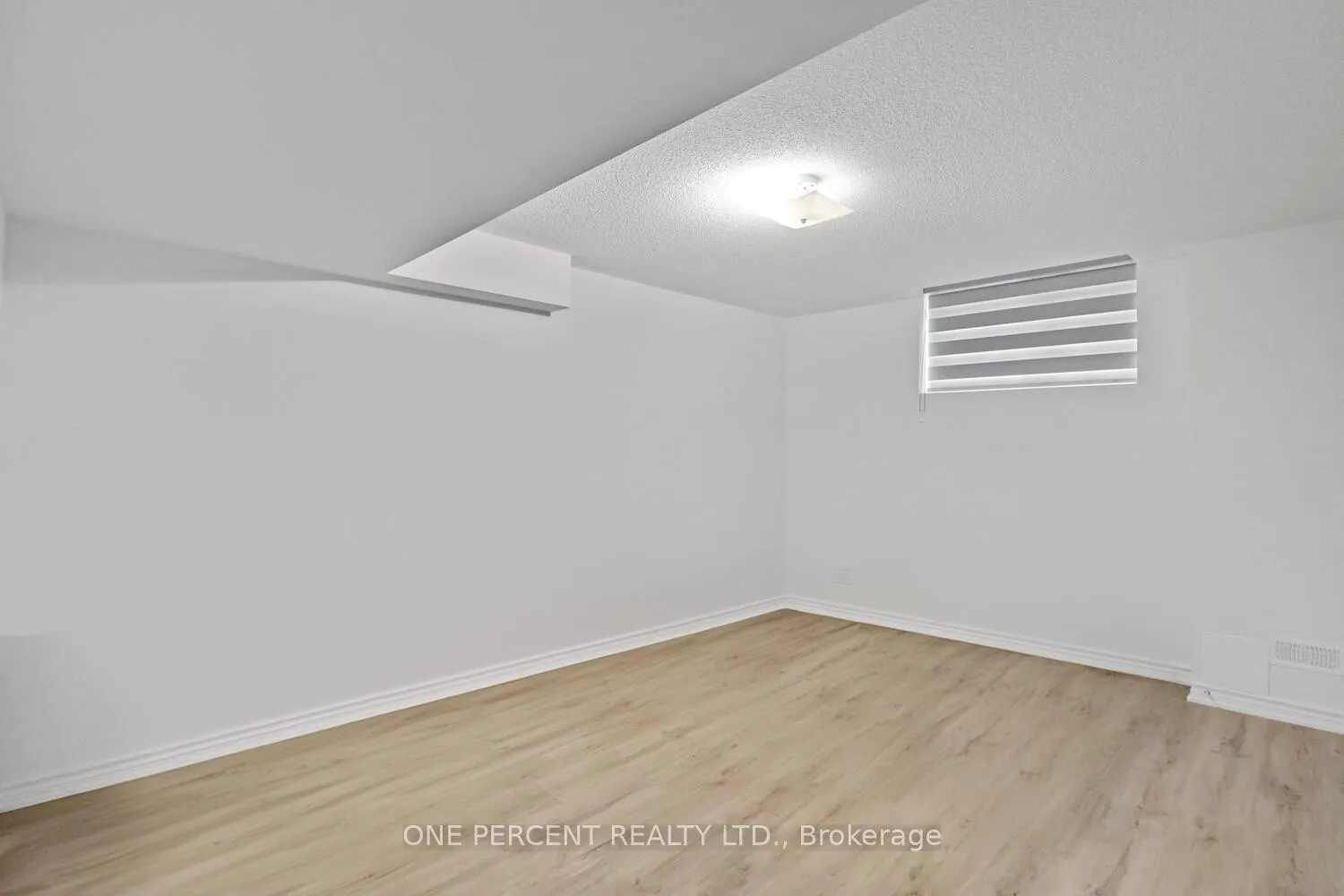 Photo 20 of 253 Wilcox Drive, Clearview, Stayner — HOMEH