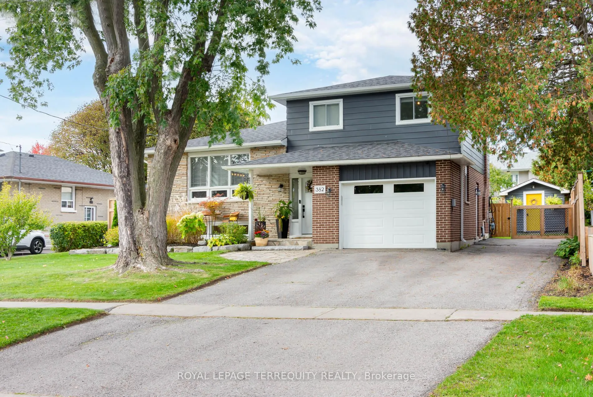 Photo 1 of 382 Nipigon Street N, Oshawa, McLaughlin — HOMEH