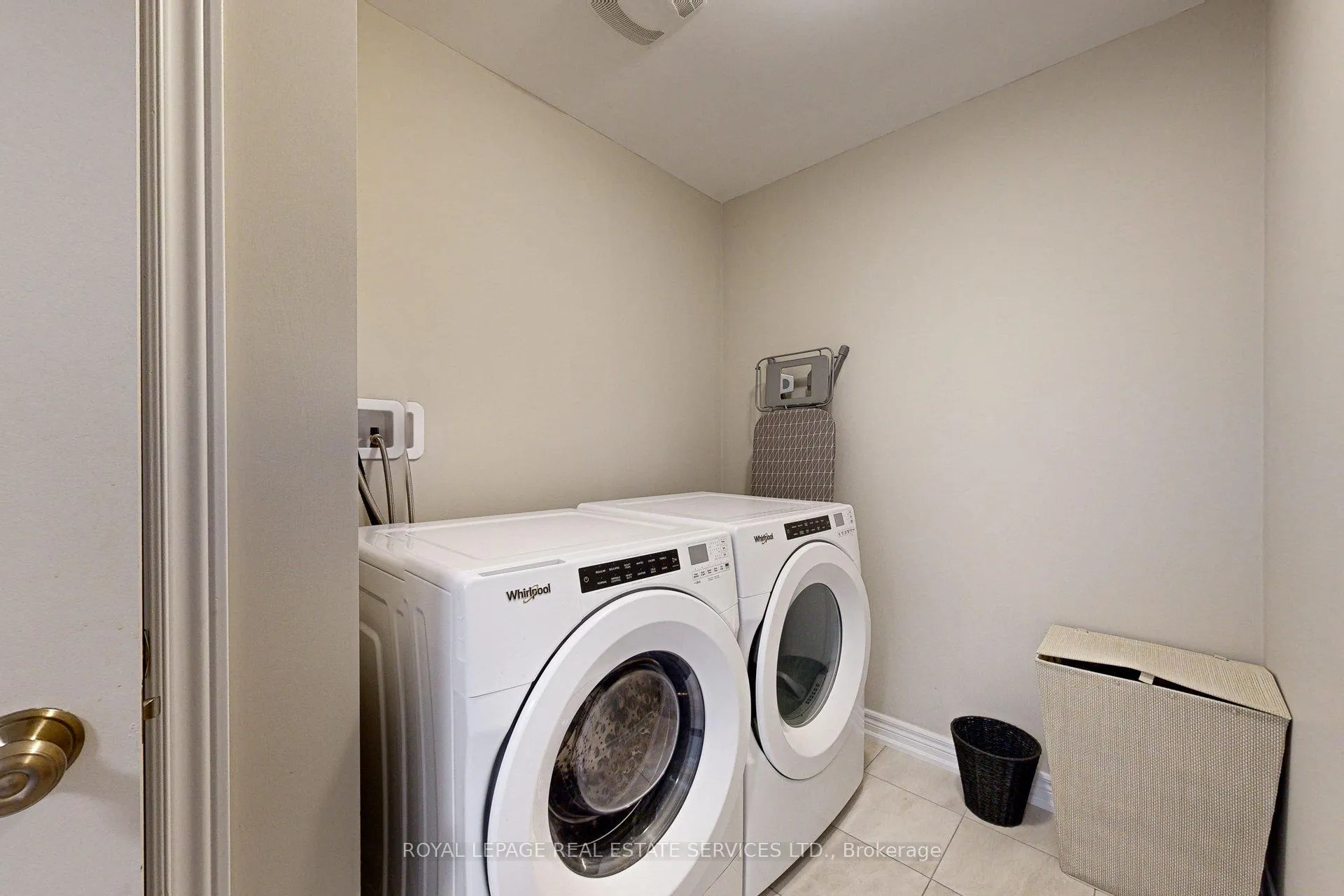 Photo 24 of 49 Clifford Crescent, New Tecumseth, Tottenham — HOMEH
