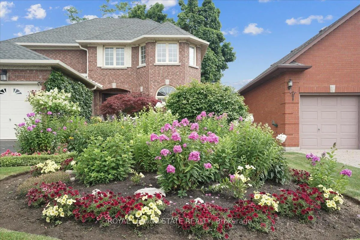 Photo 1 of 126 Gurnett Drive, Hamilton, Gurnett — HOMEH