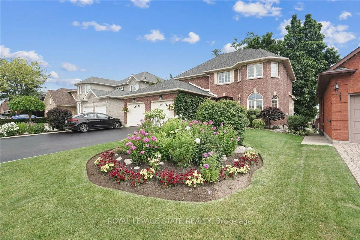 Photo 3 of 126 Gurnett Drive, Hamilton, Gurnett — HOMEH