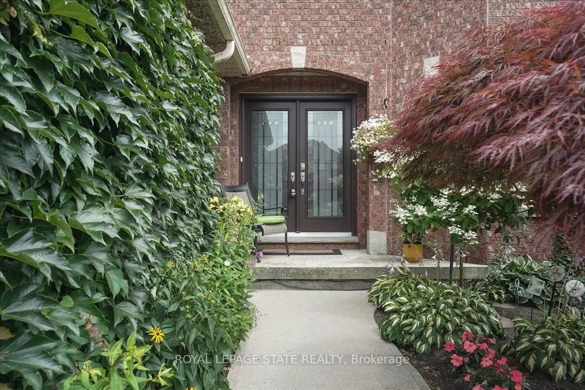Photo 4 of 126 Gurnett Drive, Hamilton, Gurnett — HOMEH